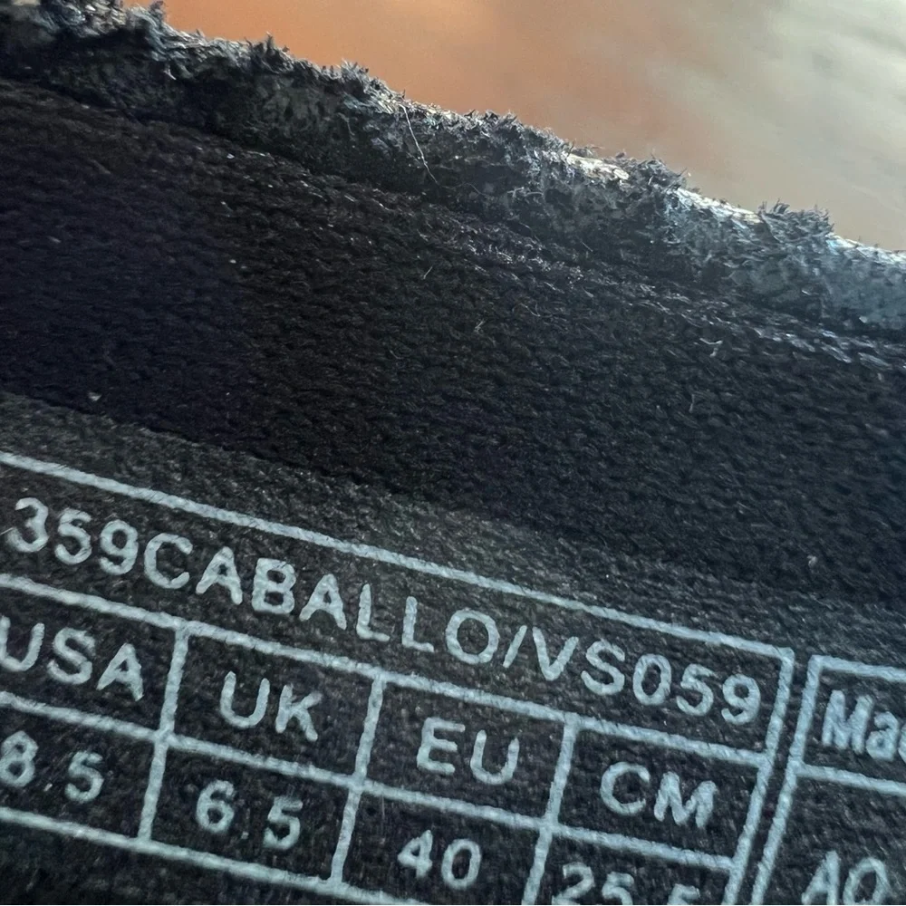Vionic, black flat - Picture 4 of 6